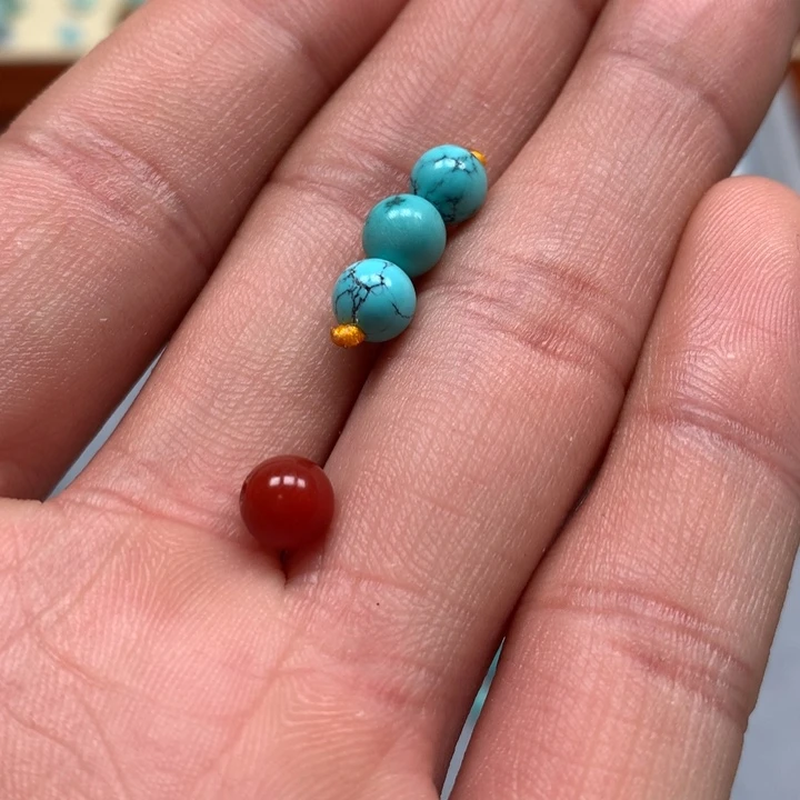 南红玛瑙配饰未镶嵌