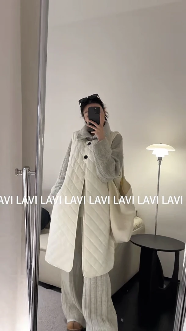 小香风气质米白色菱格马甲背心外套冬季宽松外套慵懒套装毛衣裤子