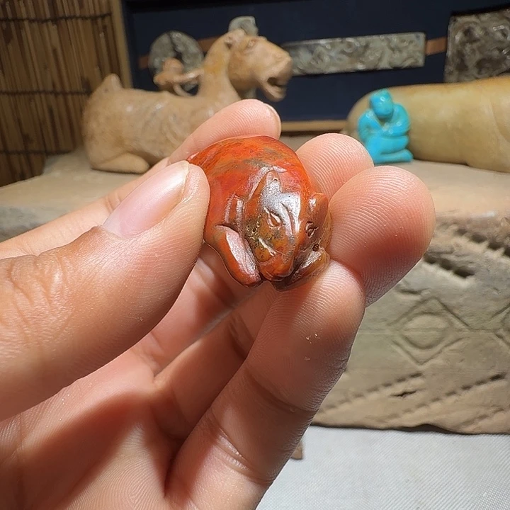 老***九和田玉未镶嵌颈饰