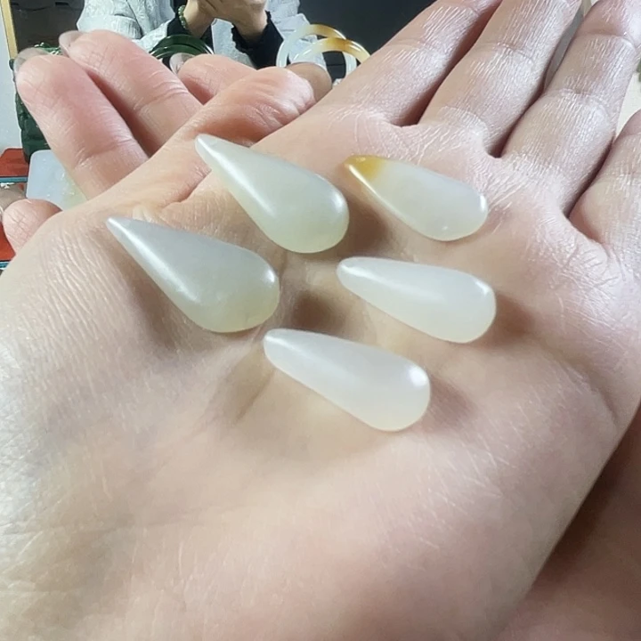 和田玉（白玉）未镶嵌颈饰