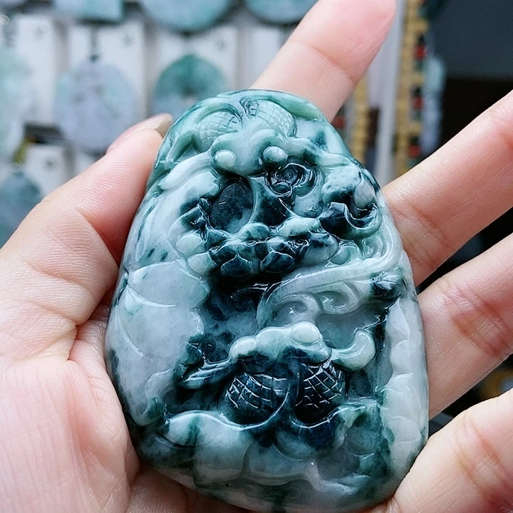 翡翠未镶嵌颈饰翡翠
