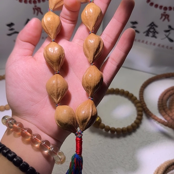 大叶紫檀（黑酸枝木类）