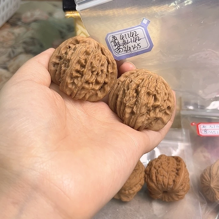 文玩核桃吊坠一代楼