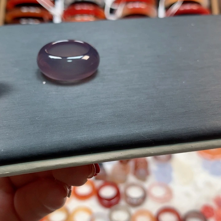 玛瑙/玉髓手镯未镶嵌L****Y