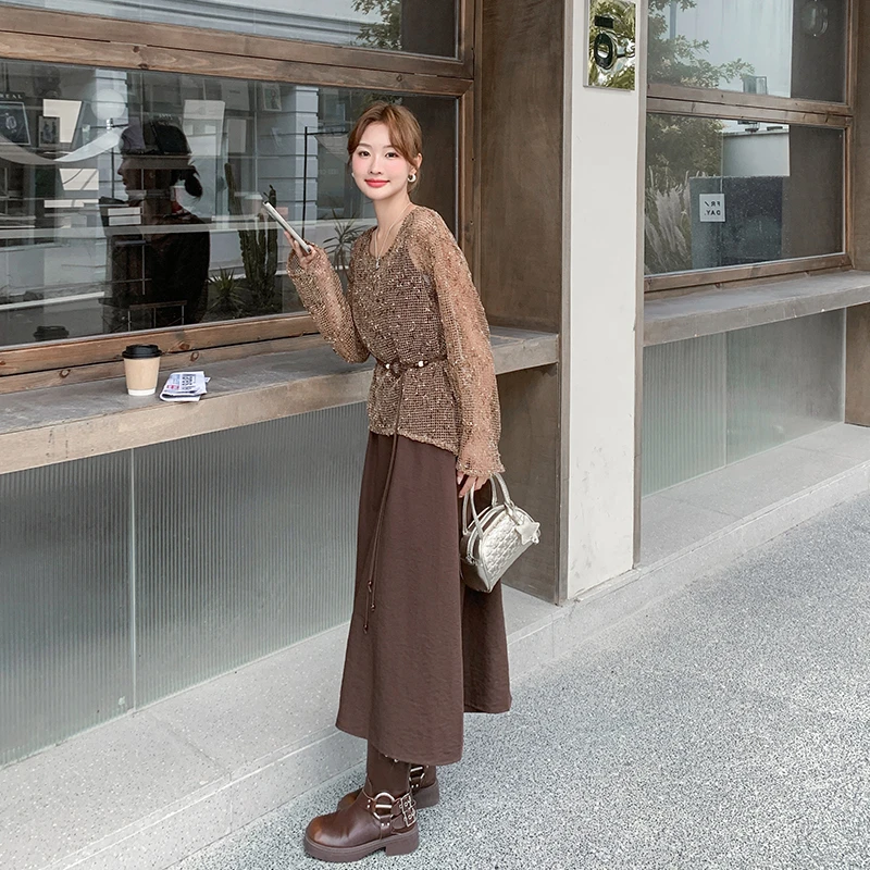 巨好看早秋穿搭一整套女秋2025新款蕾丝罩衫叠穿吊带裙套装两件套