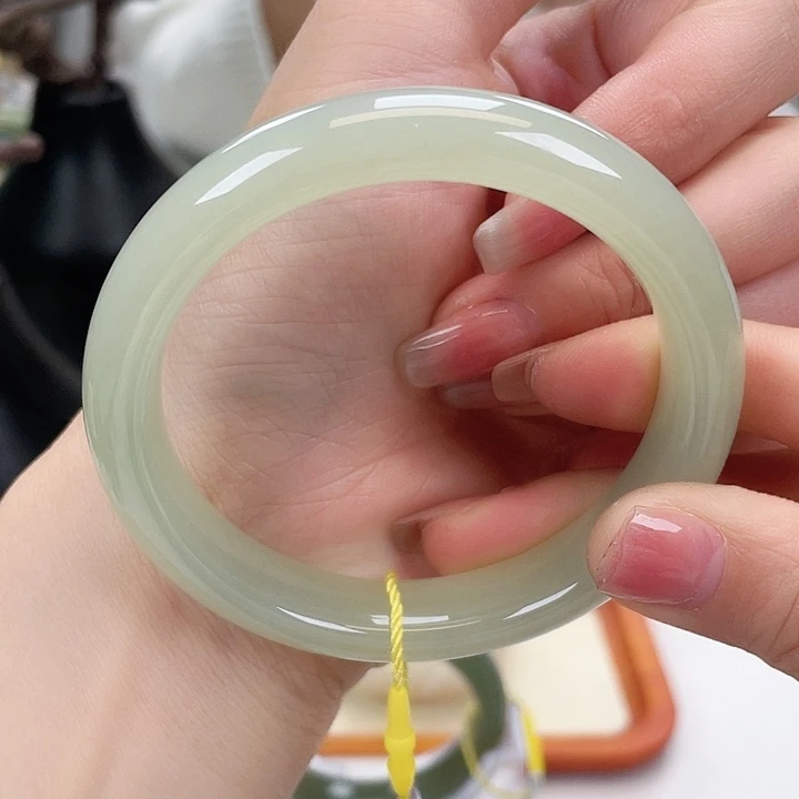 和田玉手镯58未镶嵌