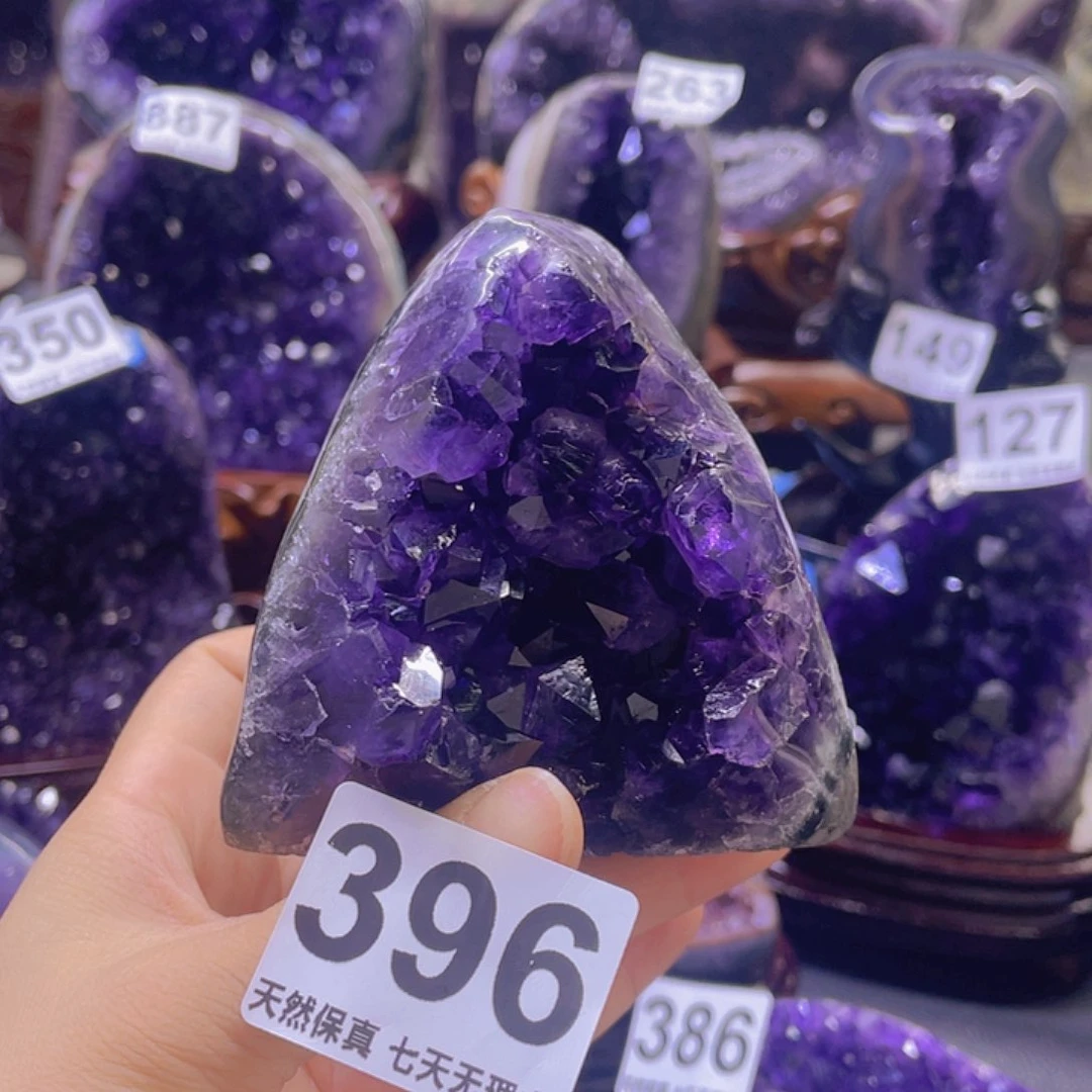 未镶嵌水晶大型摆件（非配饰）