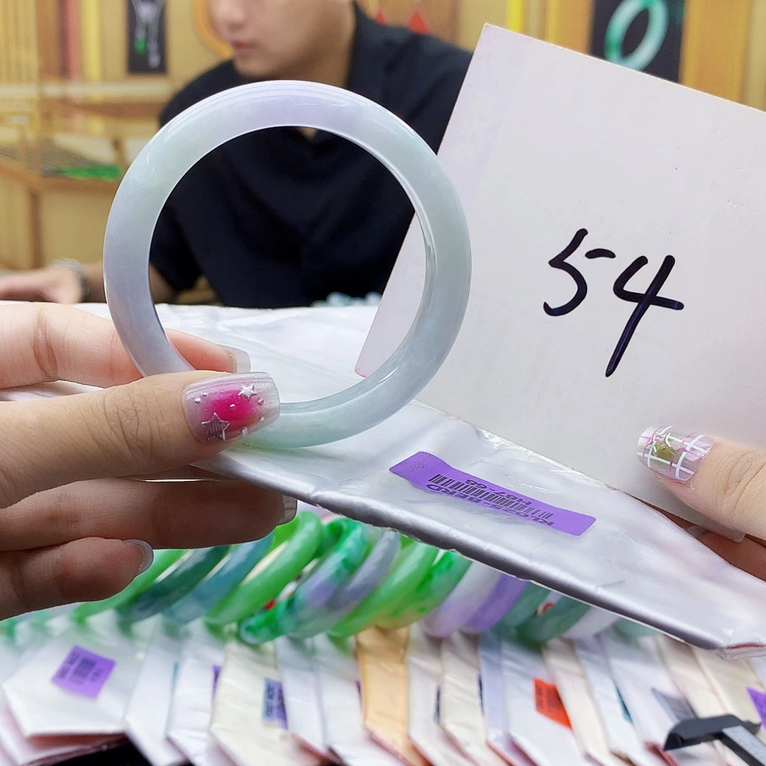 翡翠未镶嵌手镯bbb