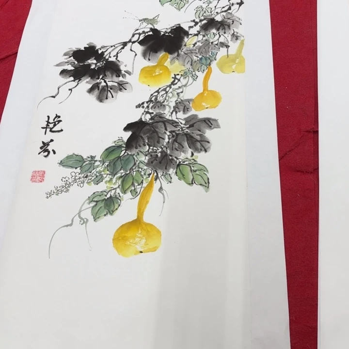 国画花鸟的翅膀和翅膀是一样长