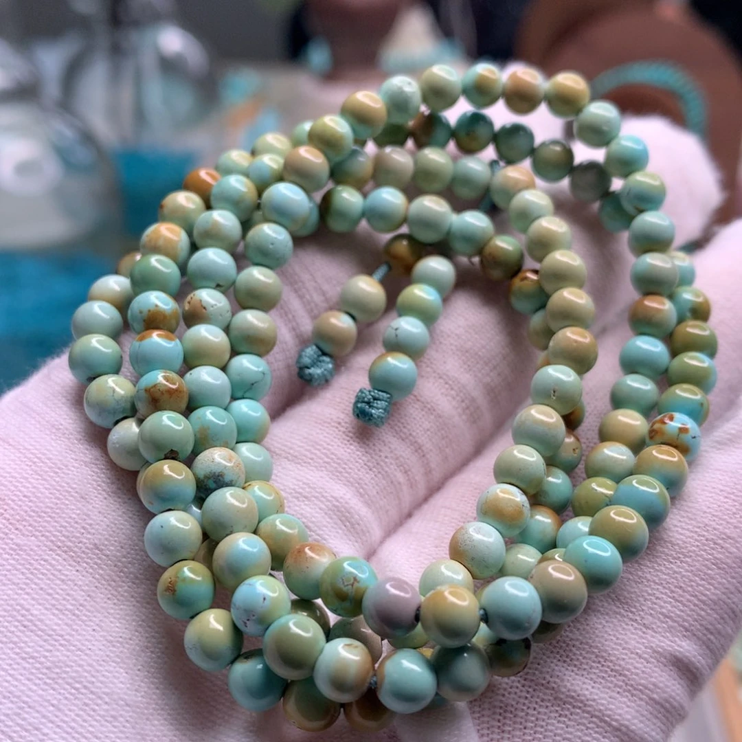 绿松石未镶嵌饰品