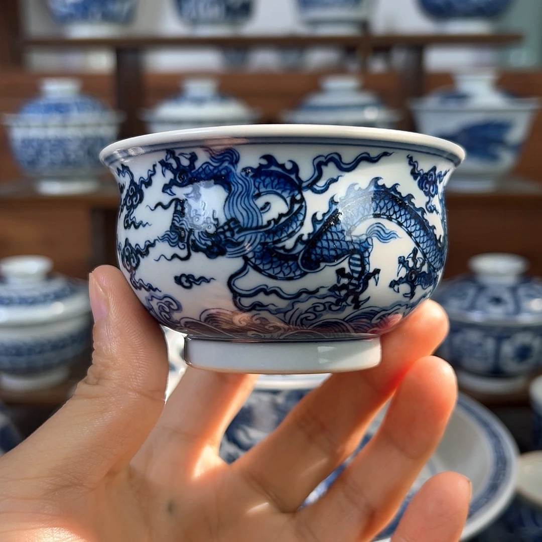 明青花五龙炉式杯