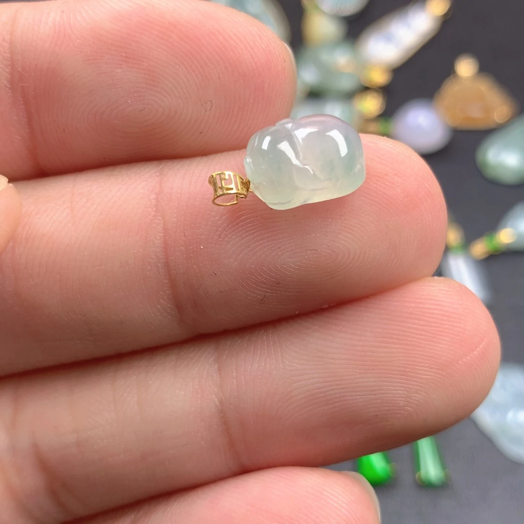 【闪购商品】颈饰18K金镶嵌翡翠翡翠