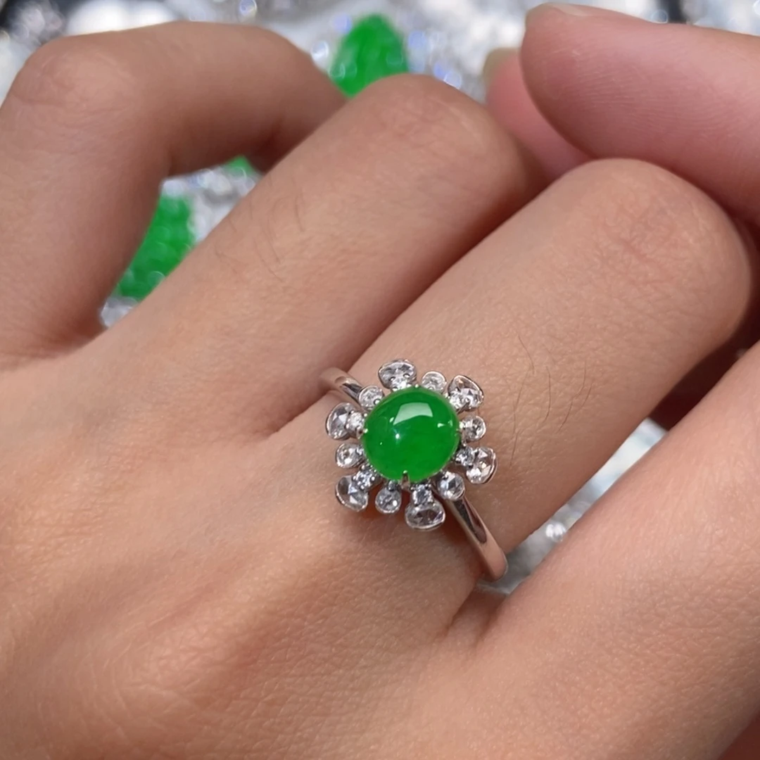 翡翠18K金镶嵌戒指天然缅甸A货翡翠