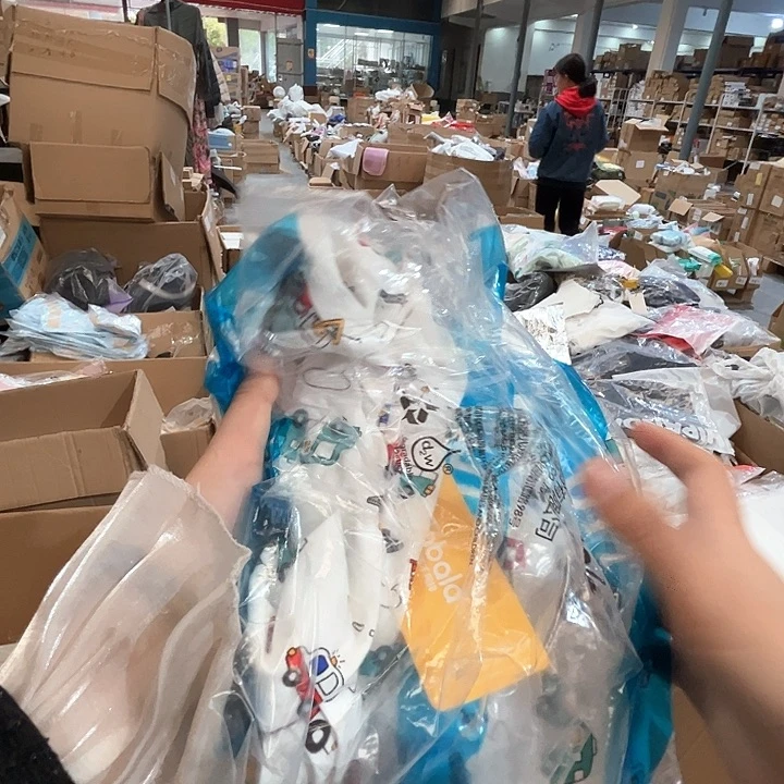 吧啦家110码小汽车短袖。