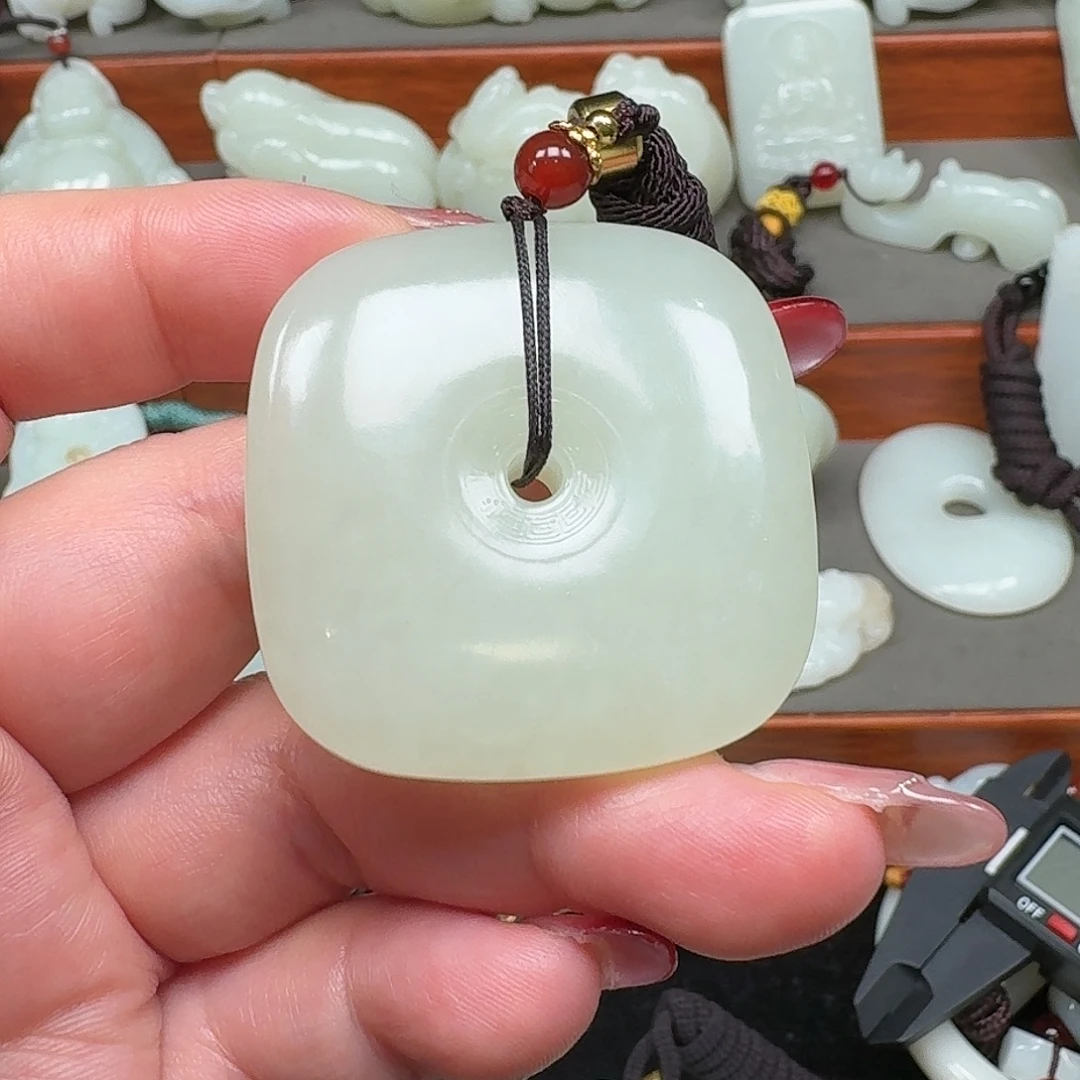 多***姐玉平安扣玉佩玉佩玉佩