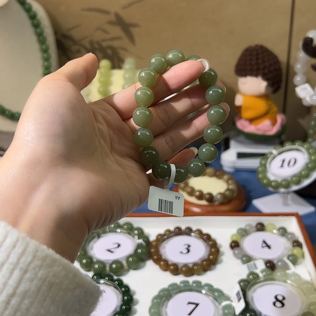 和田玉未镶嵌手串