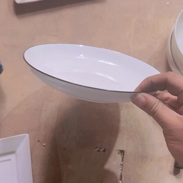 瓷8 英寸 黑边盘子 6 个