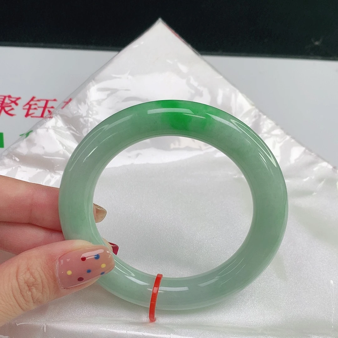 未镶嵌手镯翡翠836