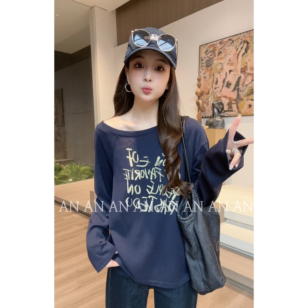 C08092早秋韩系洋气设计感宽松抽褶斜肩字母印花T恤