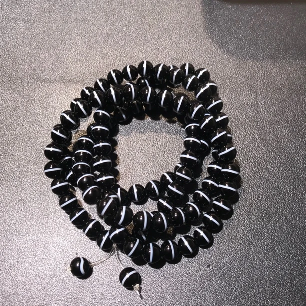 8+黑白一线108多圈手链