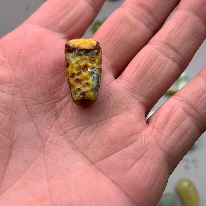 婧***9蛇纹石玉未镶嵌百搭配饰