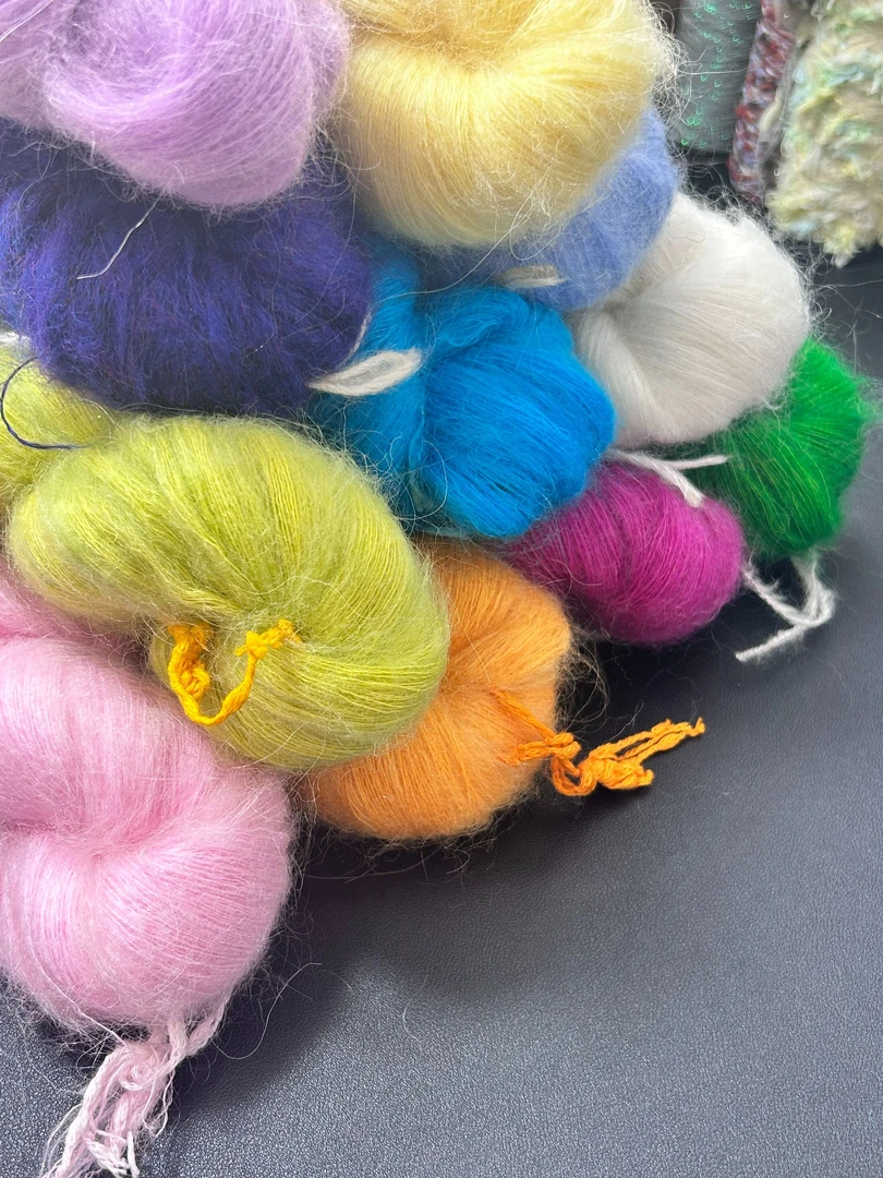 万支超绒毛幼马海毛长丝马海毛糖果马海毛亲肤柔软手工手编细线