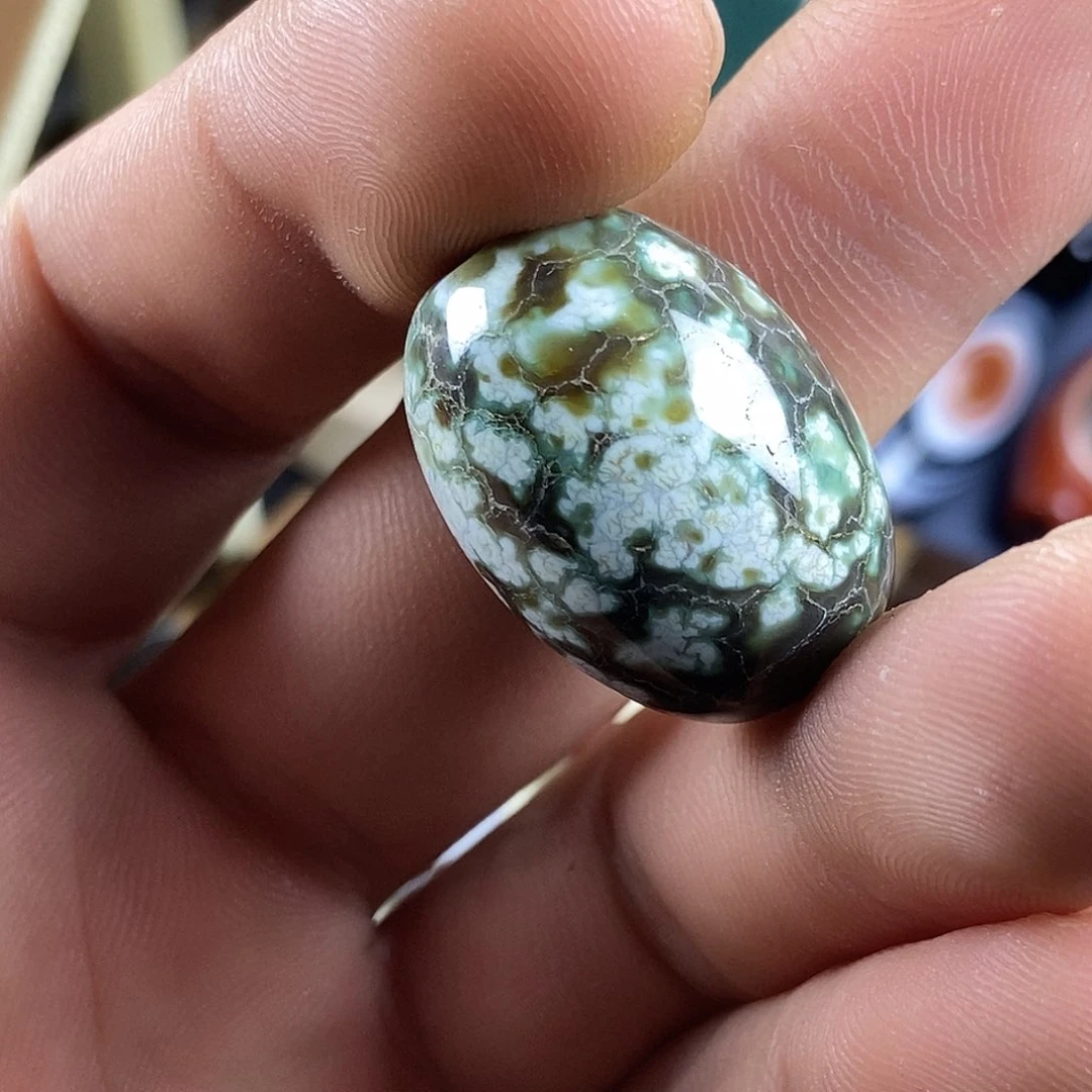 未镶嵌颈饰玛瑙/玉髓洛**克