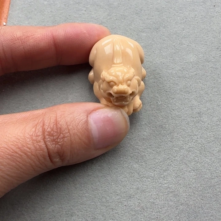 石英质玉未镶嵌貔貅