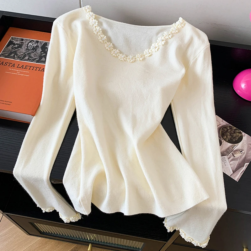 538A法式V领针织衫秋冬新款气质修身喇叭袖打底衫长袖上衣T恤