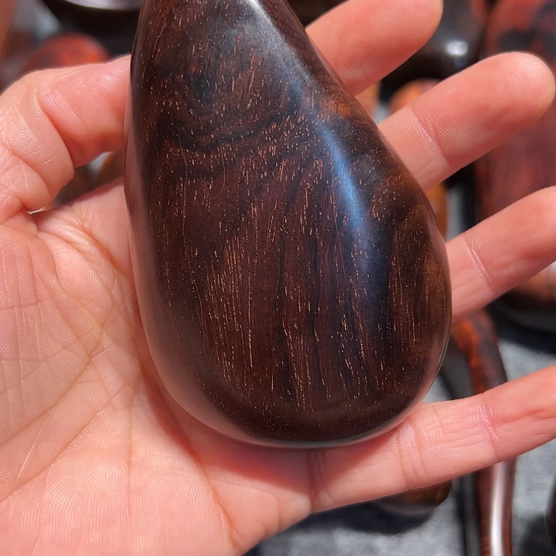 罗***装交趾黄檀（大红酸枝）