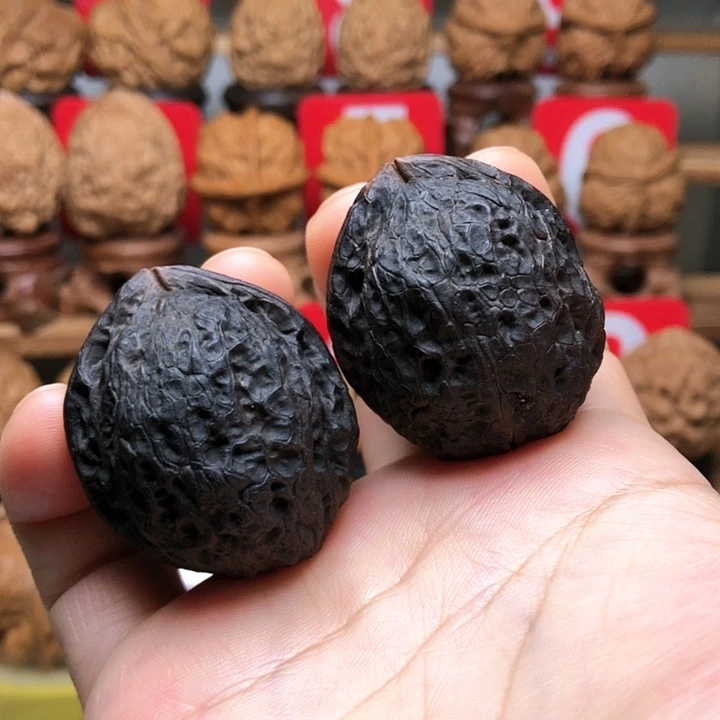 文玩核桃吊坠云南铁核桃