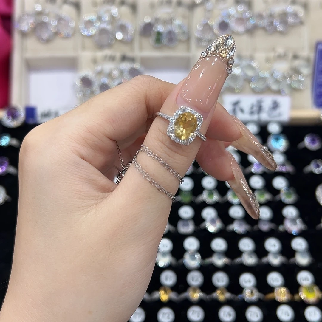 英***子戒指银S925镶嵌黄晶