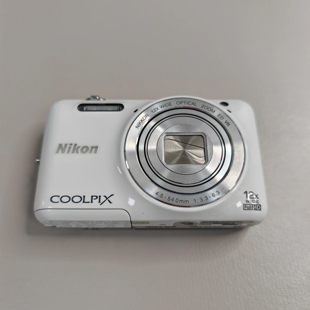 95新 Nikon/尼康 S6600 相机 稀有奶白色 翻转屏幕自拍 小长焦