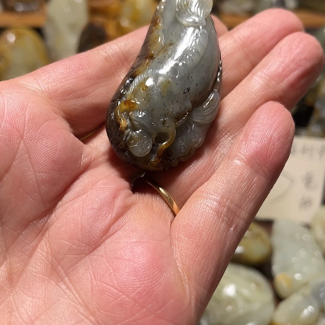 西***服和田玉（子料）未镶嵌挂件