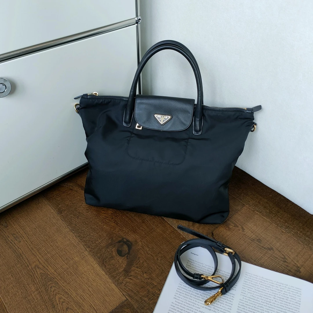 95新 Prada/普拉达 Azul-黑金尼龙拼皮手提单肩托特包49488