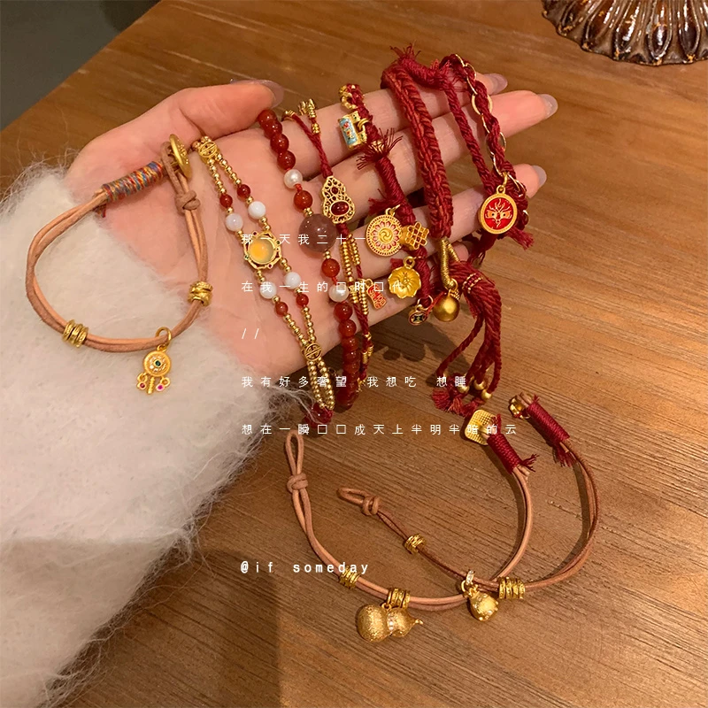 合金布艺手链 新中式新年红色手链小众设计感手工个性编织手链