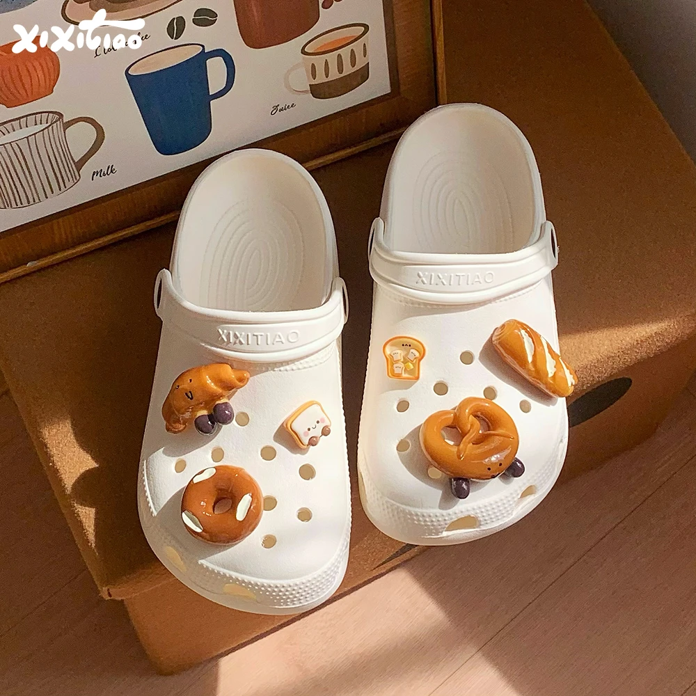 细细条 diy可爱吐司面包洞洞鞋男女夏休闲情侣外穿趣味沙滩凉拖鞋