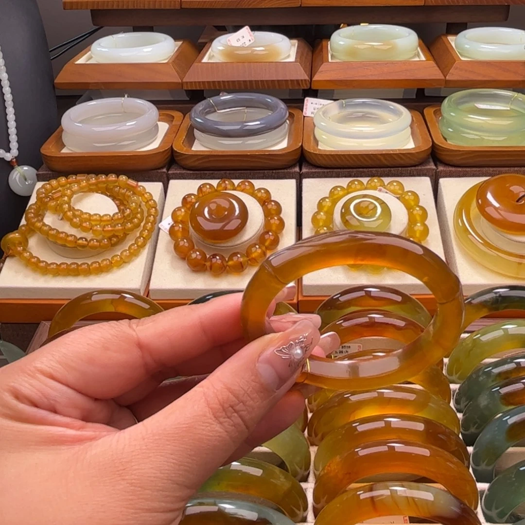 蛇纹石玉未镶嵌52-53