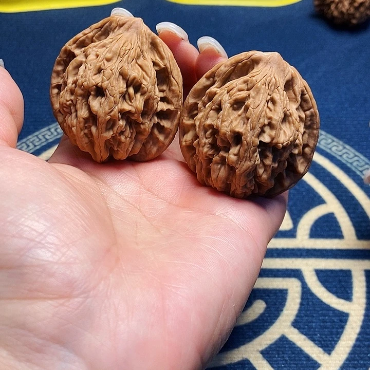 吊坠文玩核桃麦穗虎头