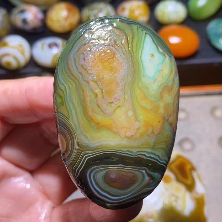 未镶嵌玛瑙/玉髓珠宝半成品100