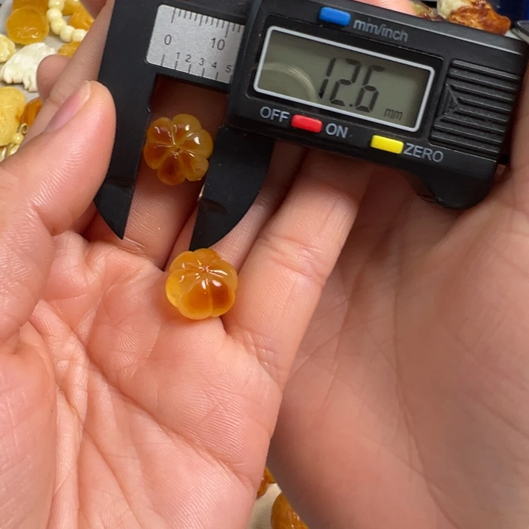 蜜蜡未镶嵌裸石蜜蜡