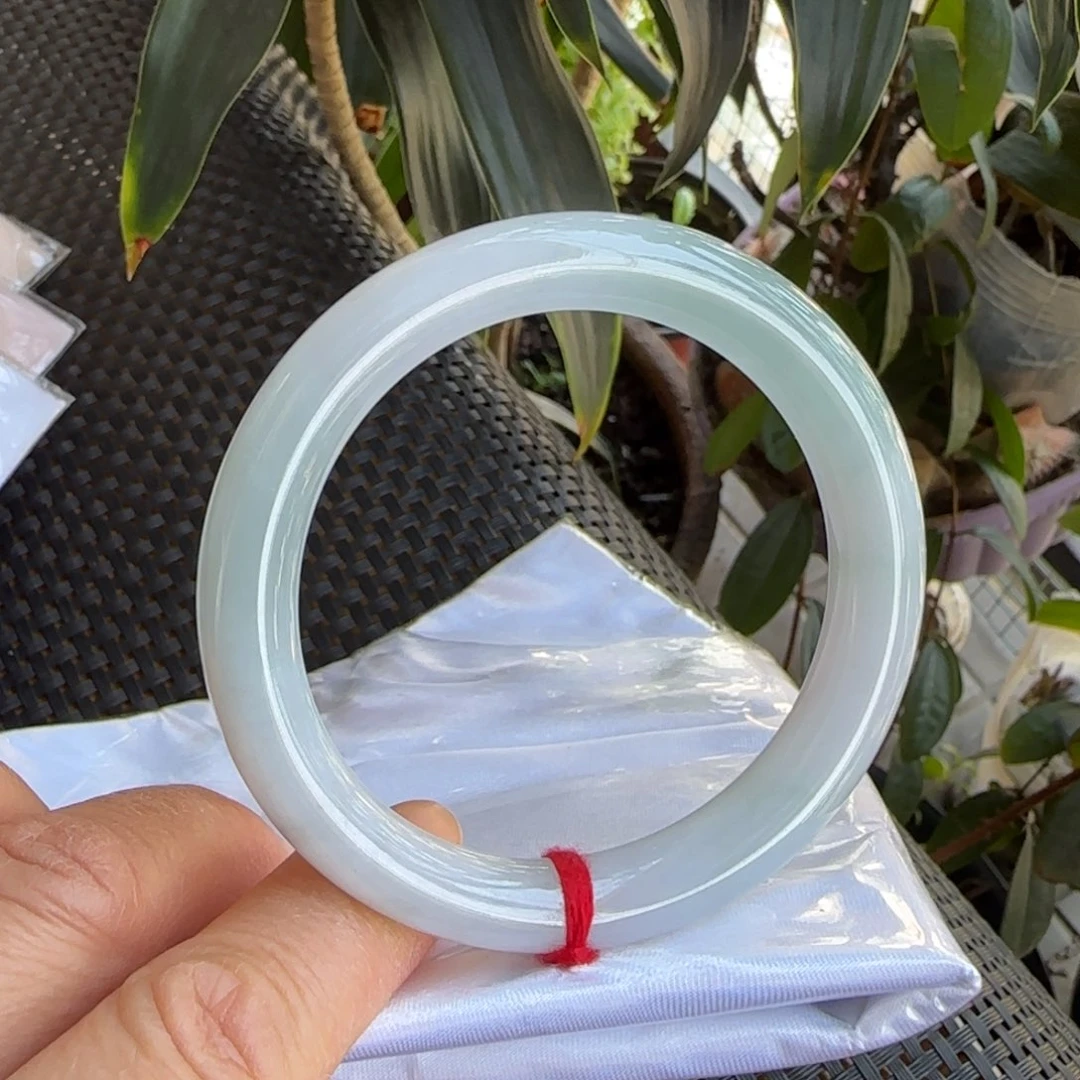 翡翠未镶嵌手镯52.5圆条手镯