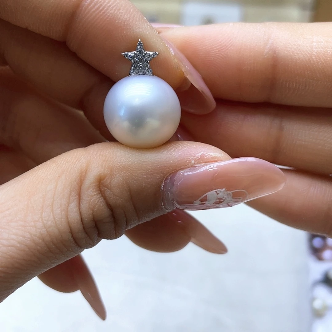 海水珍珠颈饰18K金镶嵌