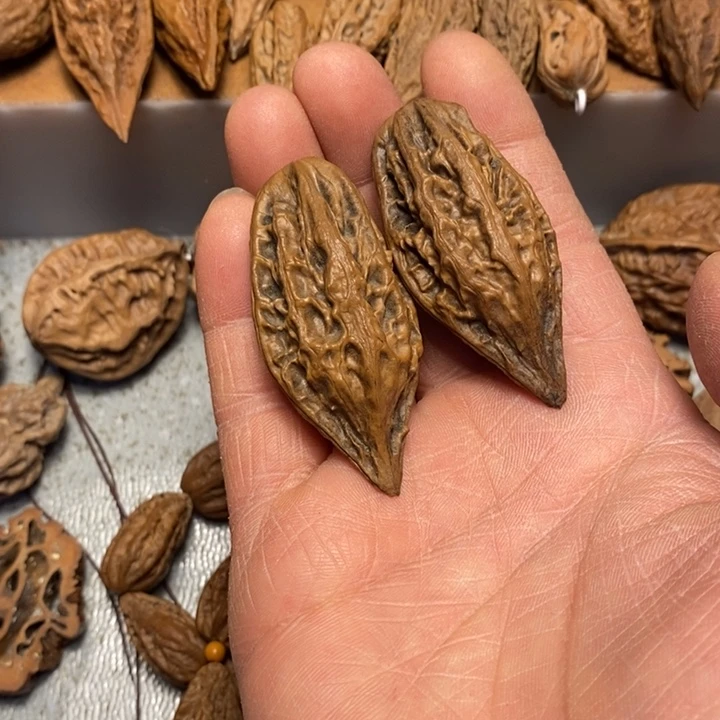 文玩核桃吊坠尖有点微瑕疵