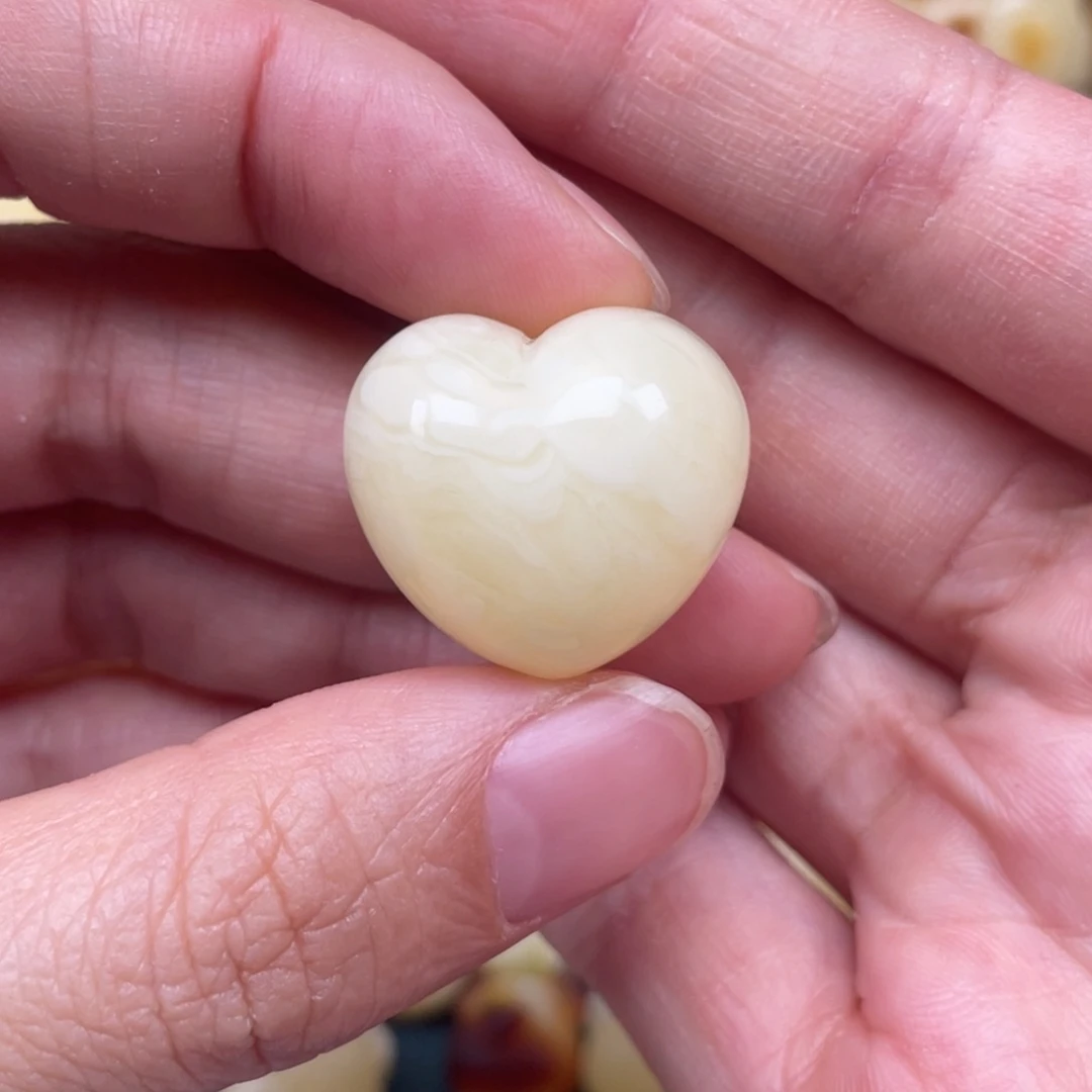 未镶嵌琥珀裸石蜜蜡