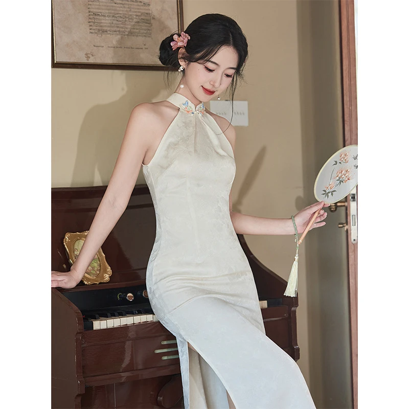 W.WANG白色旗袍2025年新款气质高端年轻款连衣裙新中式长款国风女