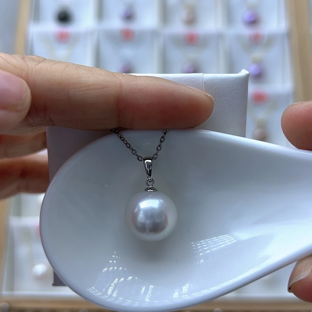 淡水珍珠18K金镶嵌吊坠(不含链)