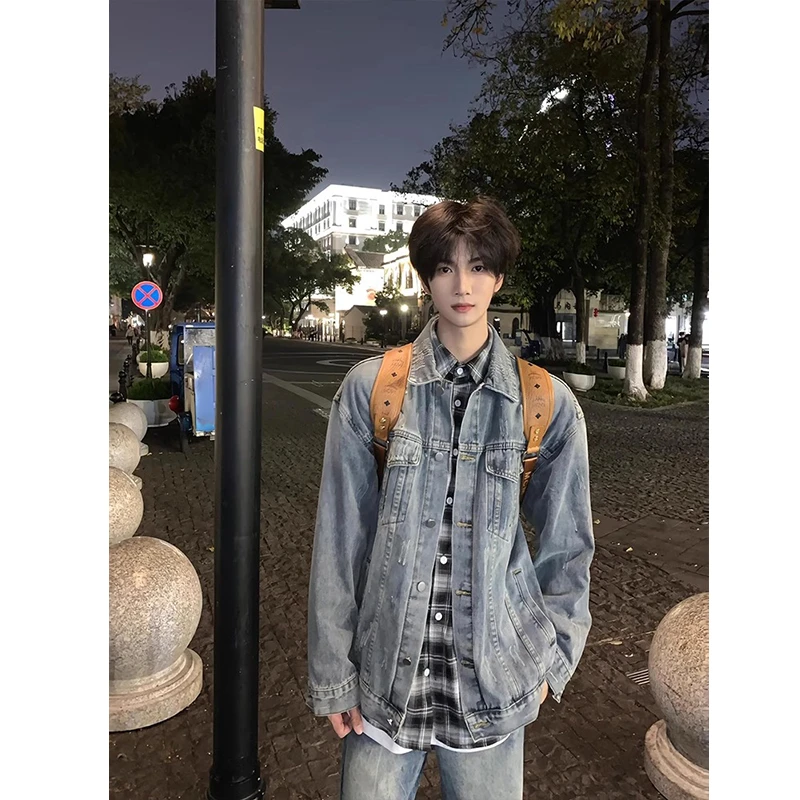 浅蓝色短款牛仔外套男款开春穿搭痞帅水洗美式牛仔衣褂子翻领夹克