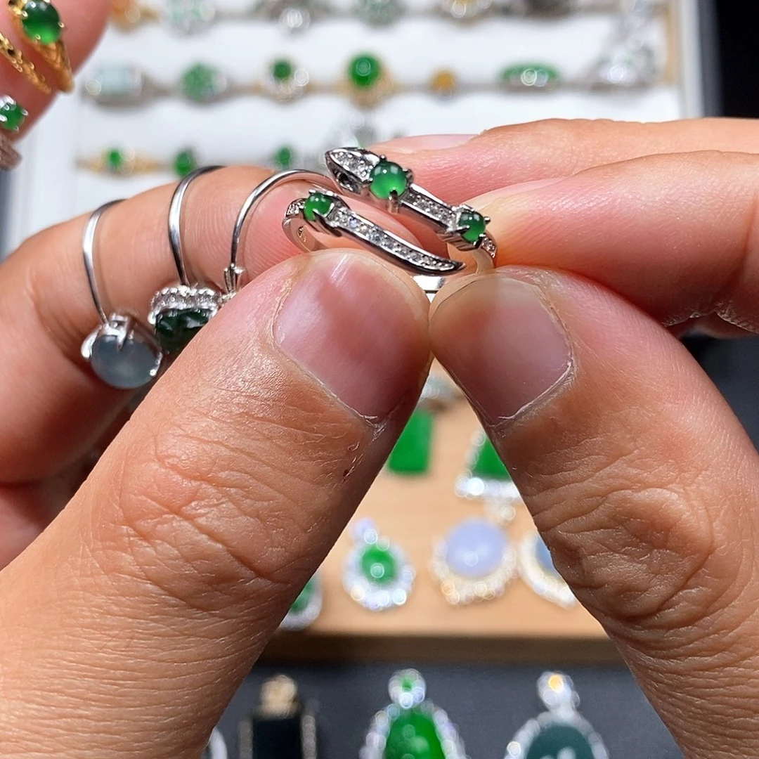 银S925镶嵌戒指翡翠戒指
