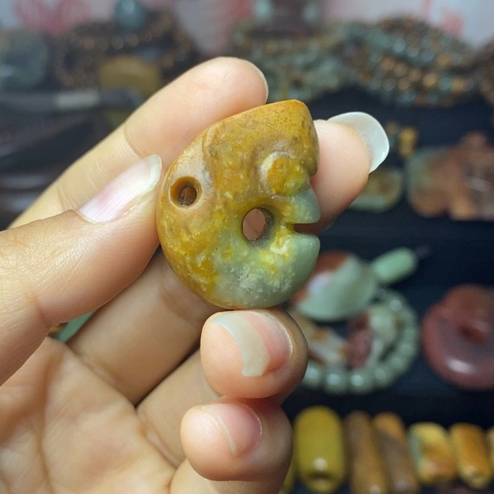 岫岩河磨玉（透闪石质玉）未镶嵌挂件